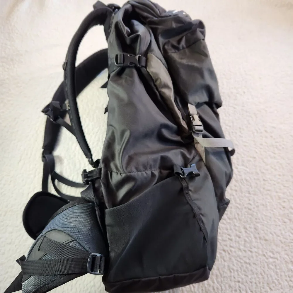 Arc'teryx Axios 50 Backpack Black 50L Lightweight Hiking Pack Discontinued